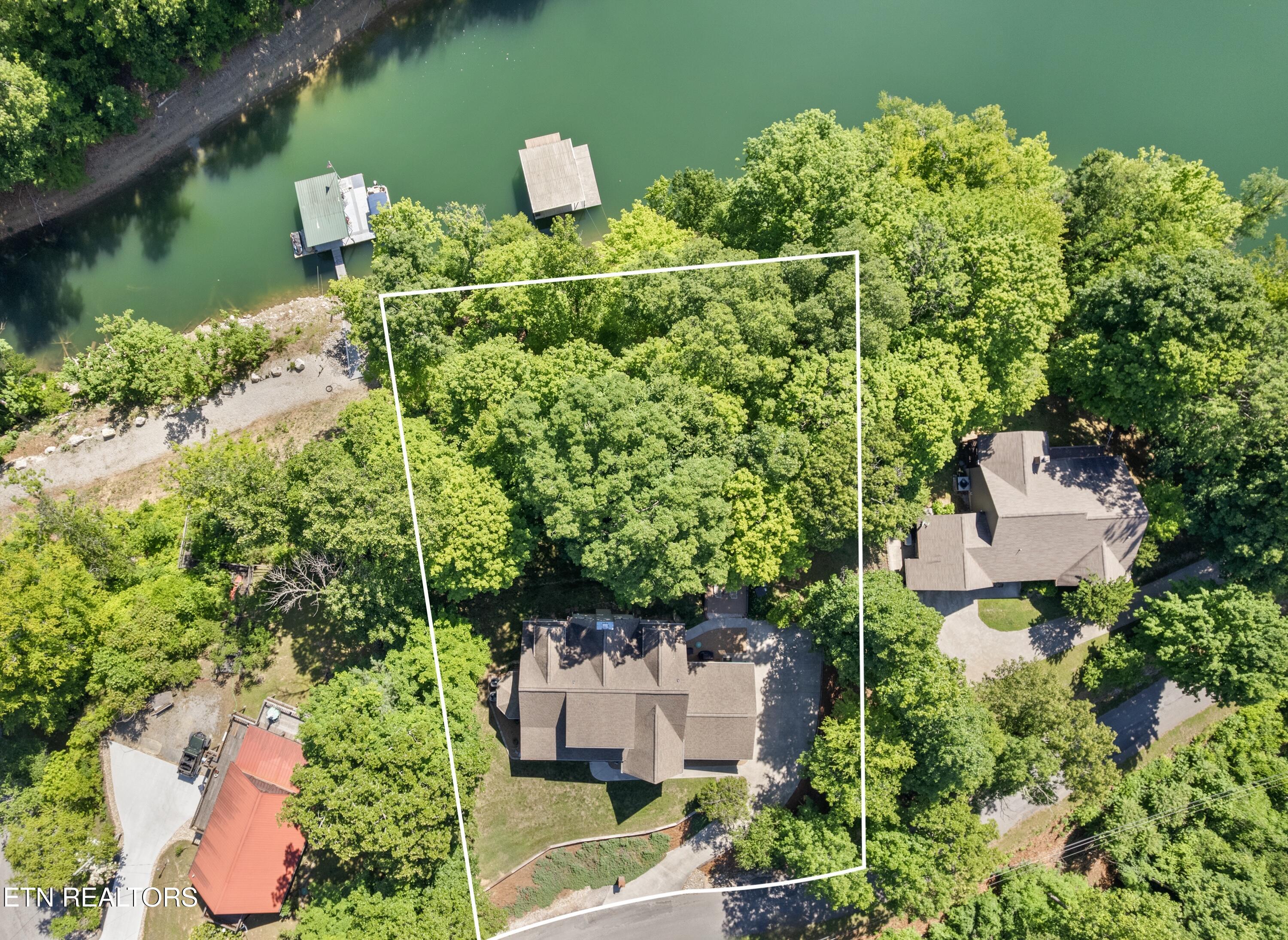 127 Ridgeland Lane