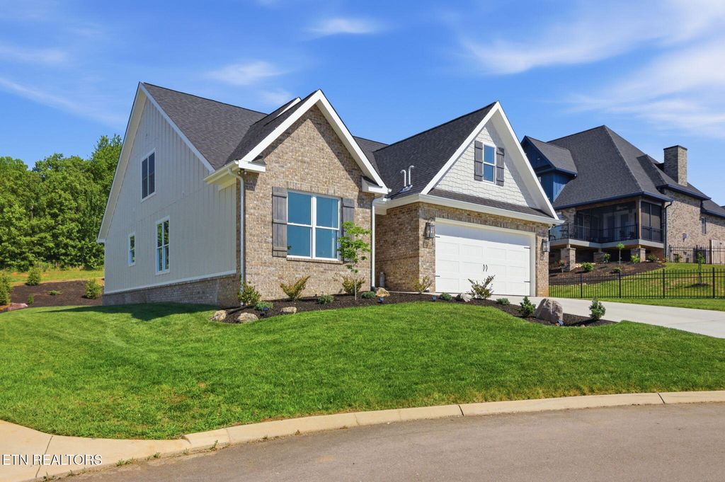 Photo of 11815 Spectacular View Lane, Farragut, TN 37934 (MLS # 1337419)