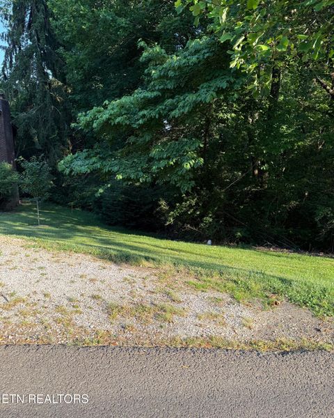 Photo of 5016 Ridgemont Drive, Knoxville, TN 37918 (MLS # 1341268)