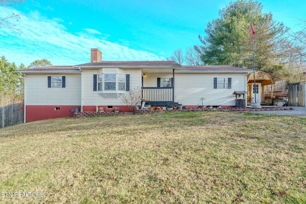 Photo of 111 Rockwaller Lane, Jacksboro, TN 37757 (MLS # 1327649)