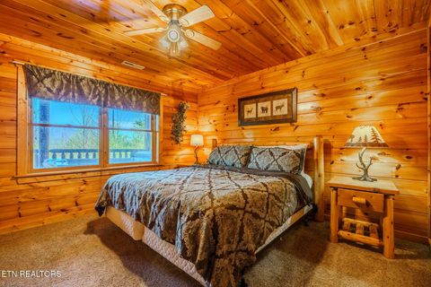 Tiny photo for 401 Pinnacle Vista Rd, Gatlinburg, TN 37738 (MLS # 1337261)