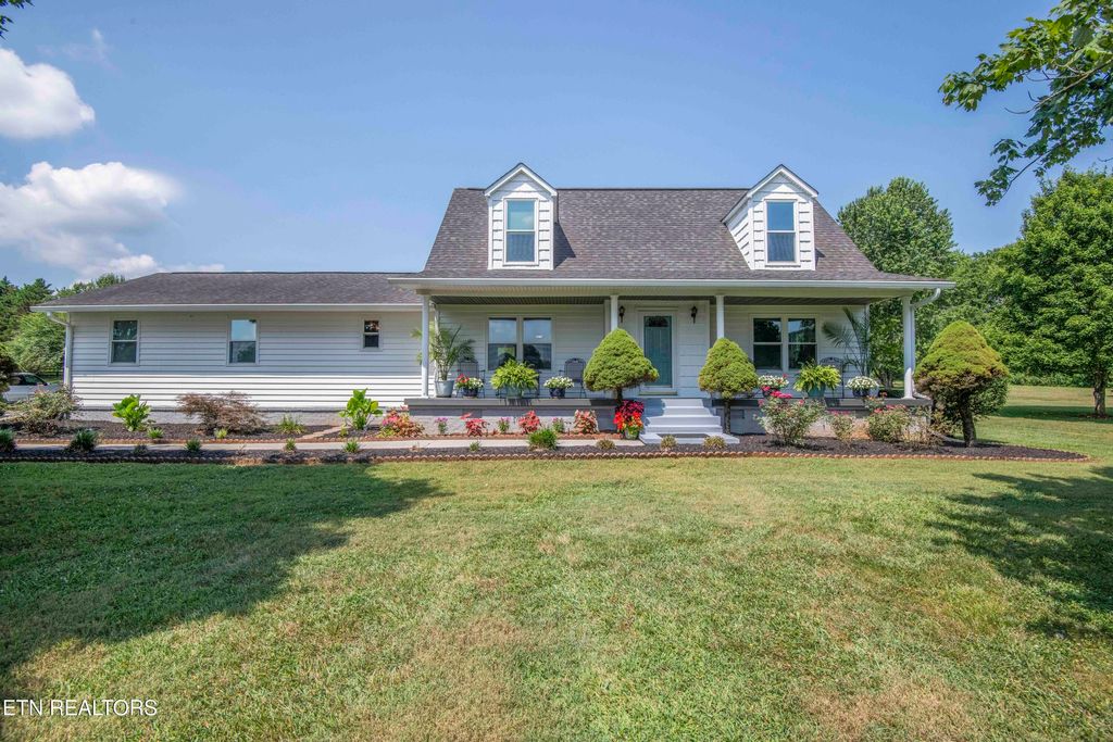 Photo of 1200 Big Bend Rd, Strawberry Plains, TN 37871 (MLS # 1307491)