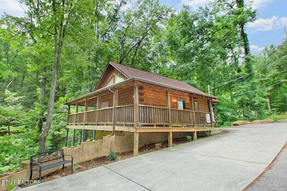 3355 Priscilla Heights Lane