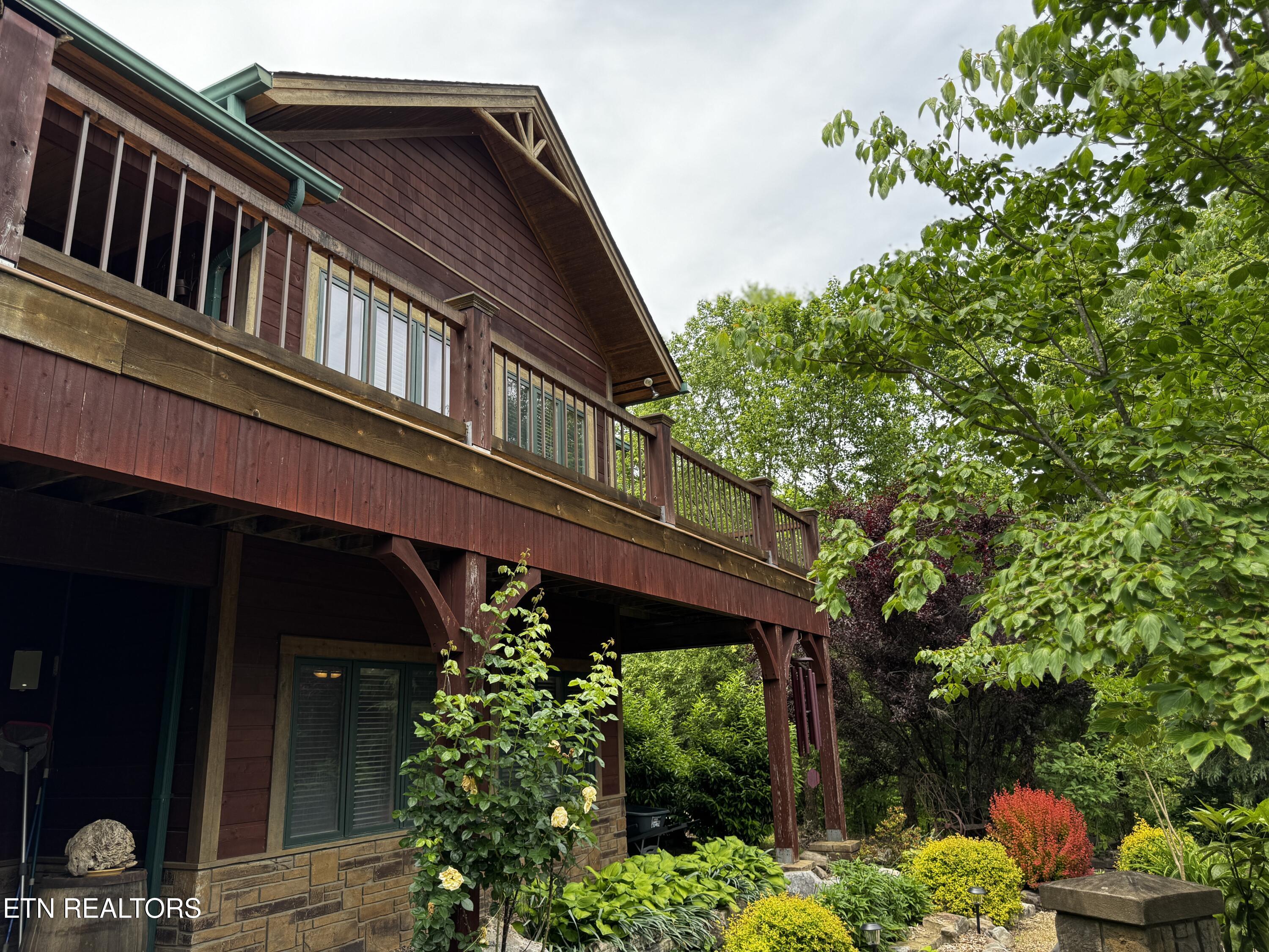 1309 Licklog Hollow Rd