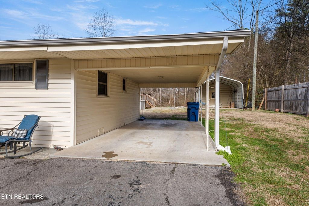 Photo of 132 Tonawanda Tr, Madisonville, TN 37354 (MLS # 1291026)
