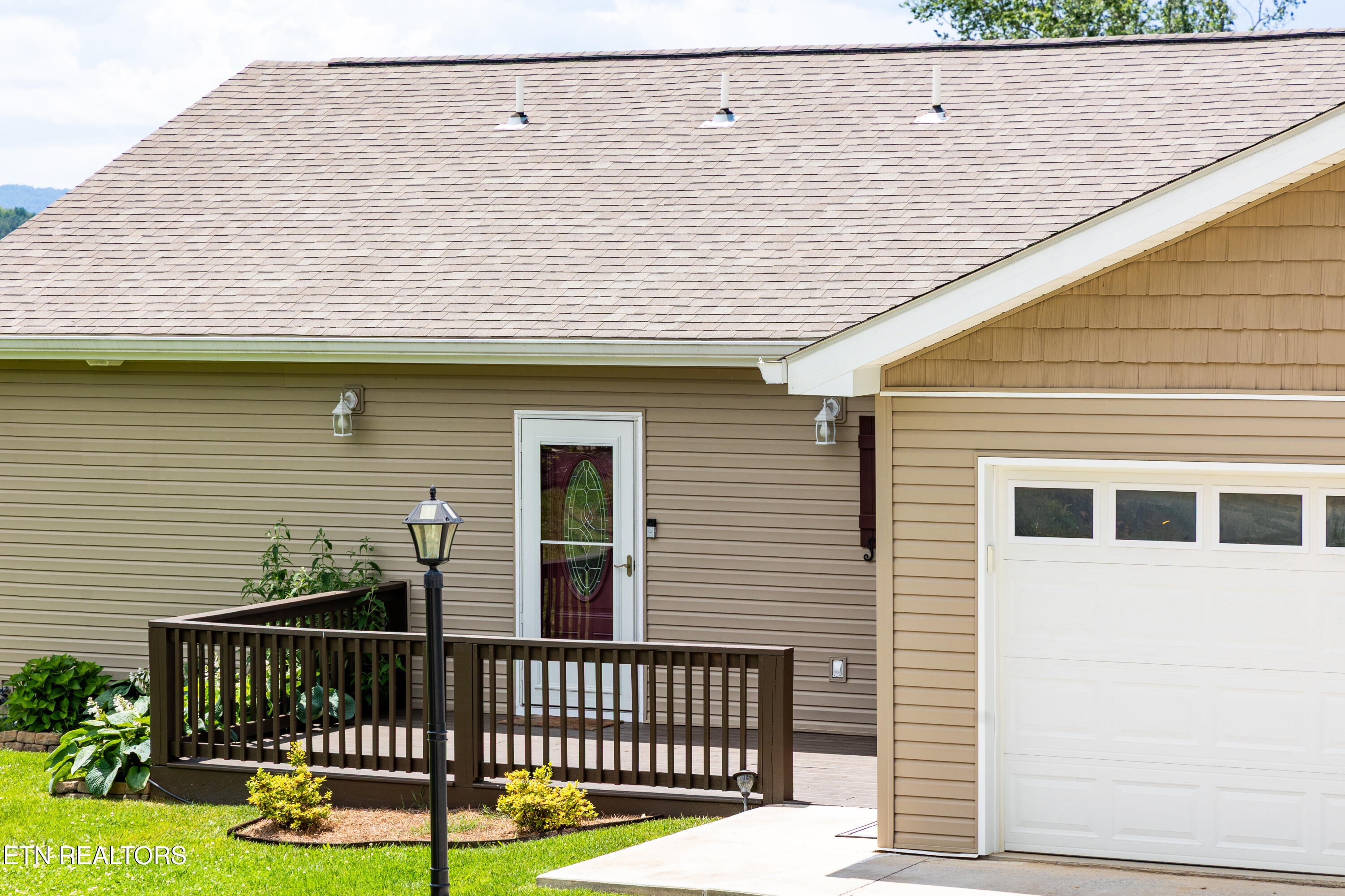 143 Sunset Lane