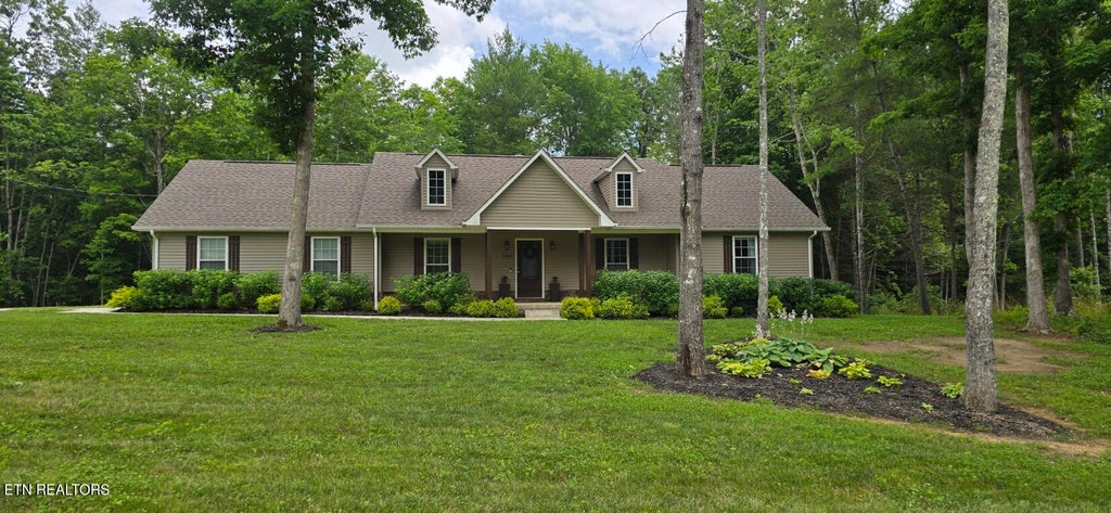 Photo of 1149 Toomey Falls Rd, Oneida, TN 37841 (MLS # 1344798)