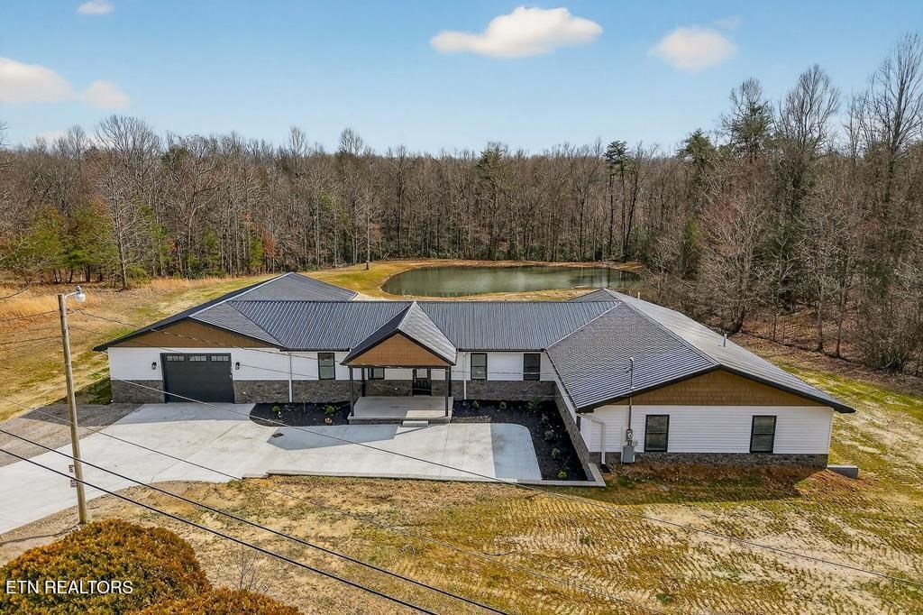 Photo of 365 Spring Haven Lane, Sparta, TN 38583 (MLS # 1331677)