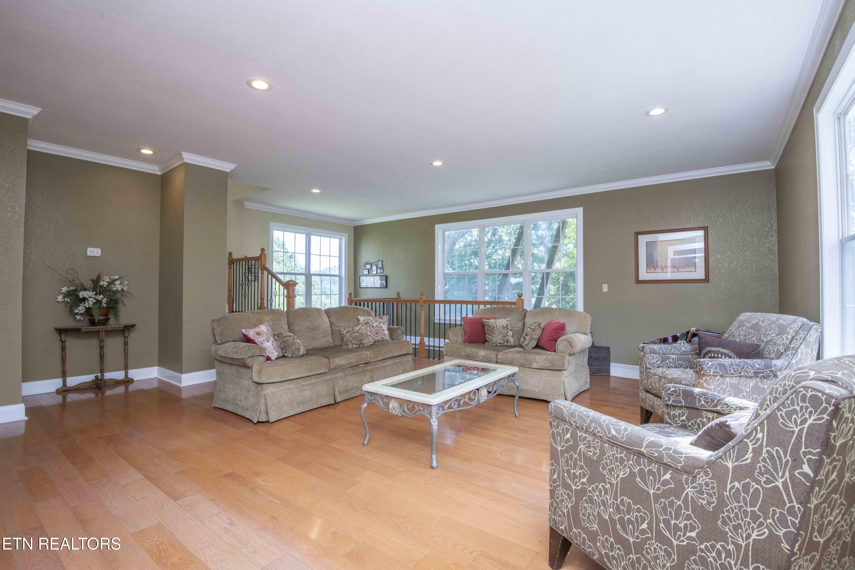 1313 Dupont Rd