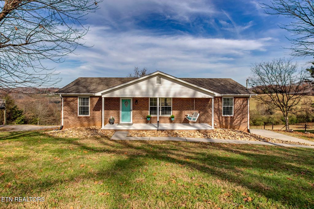 Photo of 8664 Roberson Springs Rd, Loudon, TN 37774 (MLS # 1322987)