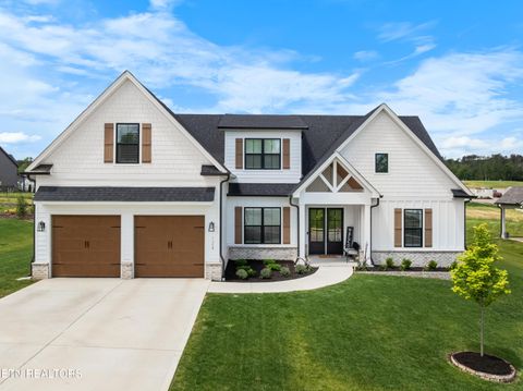 124 Clover Circle Lenoir City TN 37772