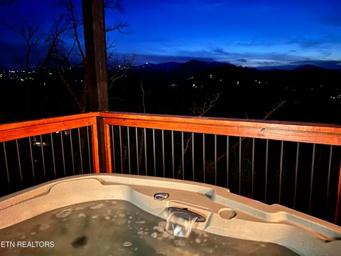 Tiny photo for 463 Sassafras Tr, Sevierville, TN 37876 (MLS # 1326087)