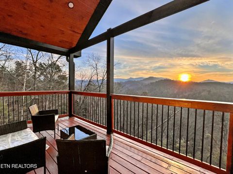 Tiny photo for 463 Sassafras Tr, Sevierville, TN 37876 (MLS # 1326087)