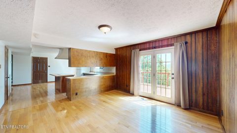 Tiny photo for 205 Vintage Lane, Clinton, TN 37716 (MLS # 1337764)