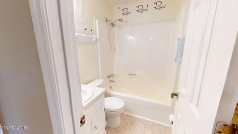 Tiny photo for 205 Vintage Lane, Clinton, TN 37716 (MLS # 1337764)