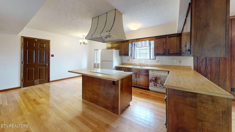 Tiny photo for 205 Vintage Lane, Clinton, TN 37716 (MLS # 1337764)