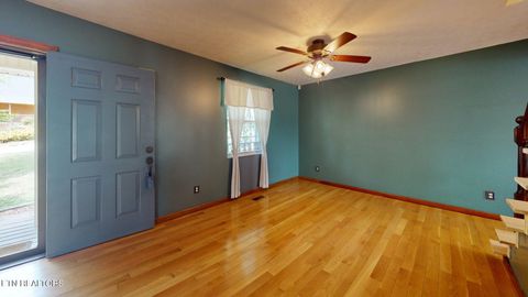 Tiny photo for 205 Vintage Lane, Clinton, TN 37716 (MLS # 1337764)