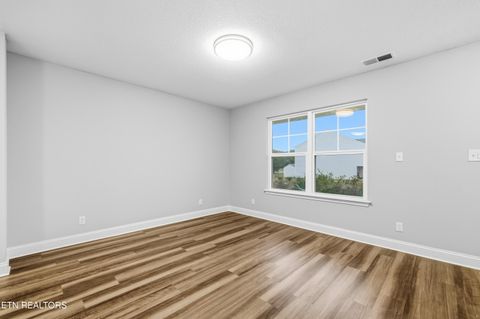 Tiny photo for 542 Reserve Way, Dandridge, TN 37725 (MLS # 1323668)