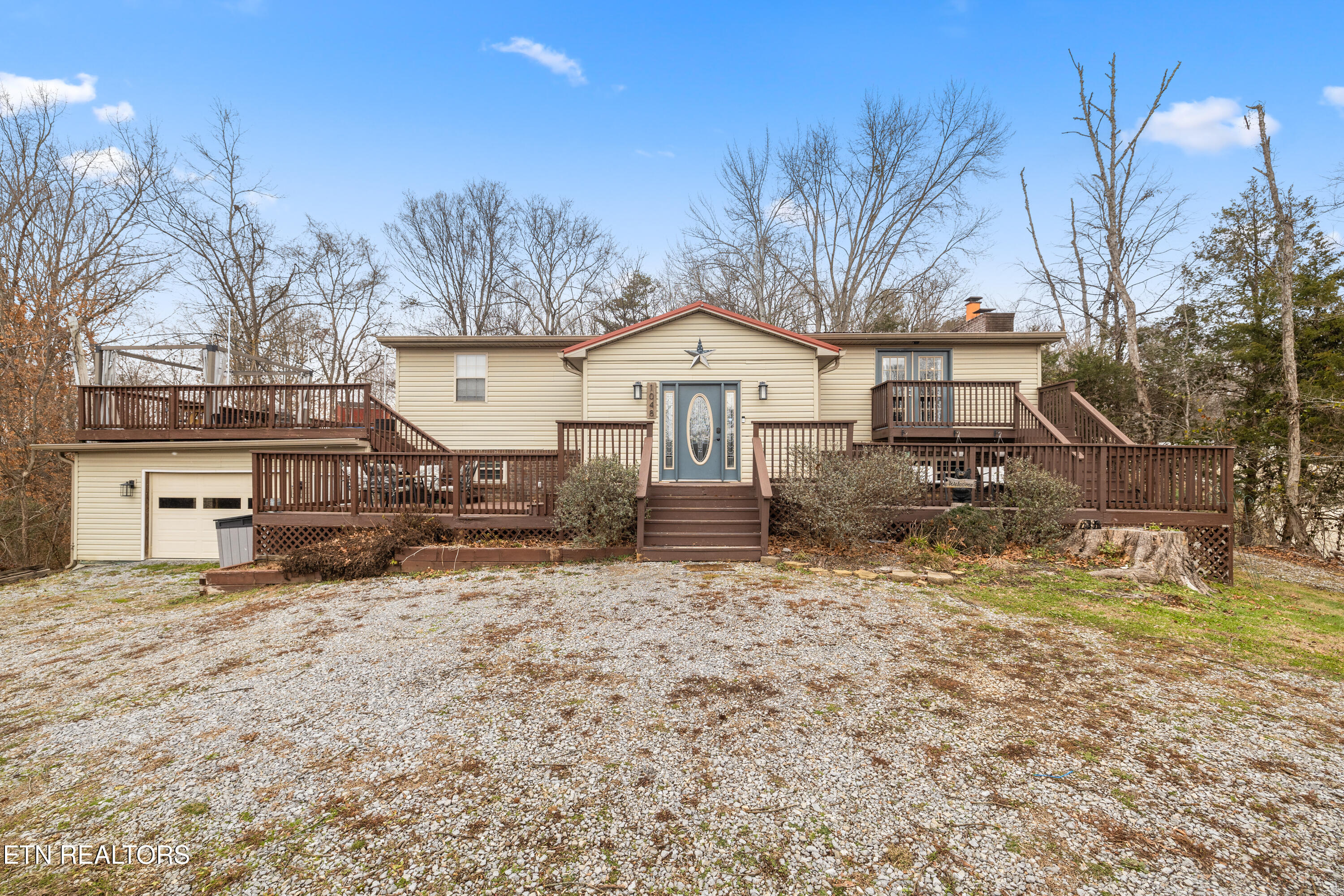 1048 Timberlake Circle