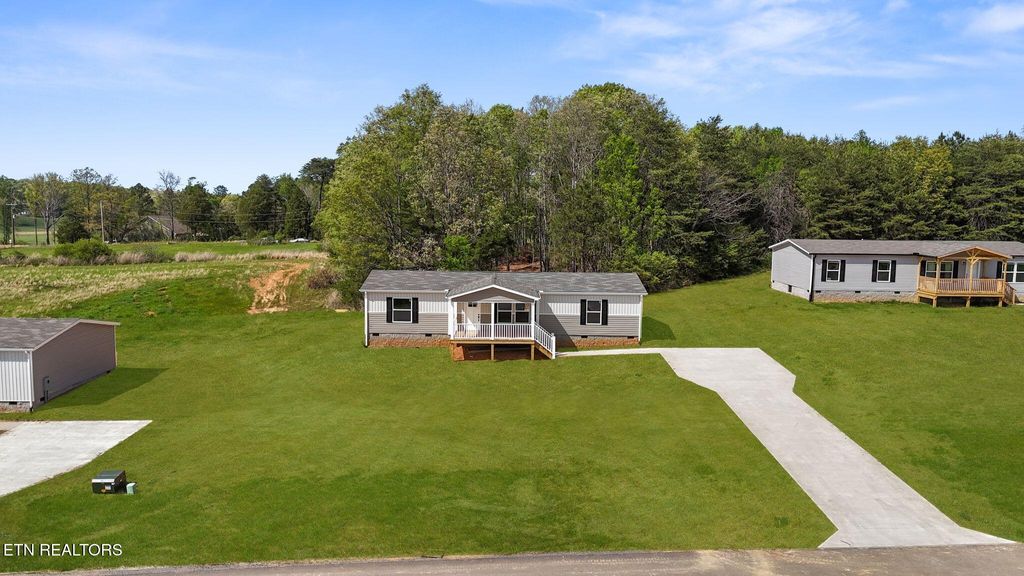 Photo of 209 County Road 784A, Etowah, TN 37331 (MLS # 1337923)