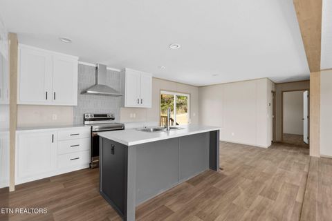 Tiny photo for 209 County Road 784A, Etowah, TN 37331 (MLS # 1337923)