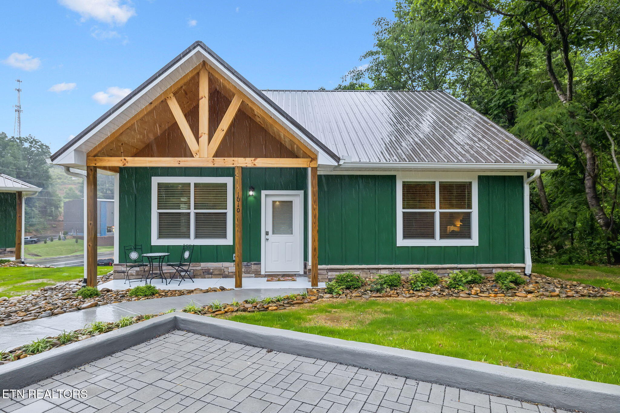 1010 Pinyon Circle