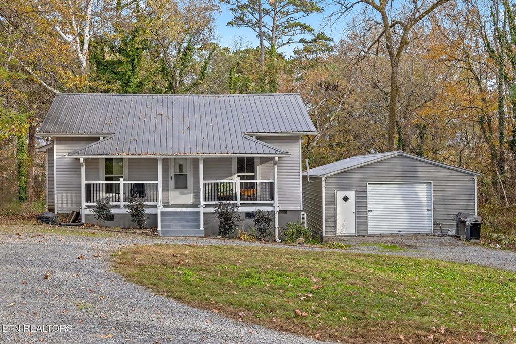 Photo of 795 Athens Pike, Etowah, TN 37331 (MLS # 1321948)