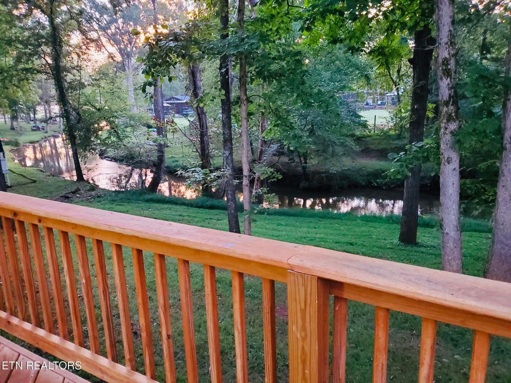 Photo of 132 Disco Loop Rd, Friendsville, TN 37737 (MLS # 1316646)