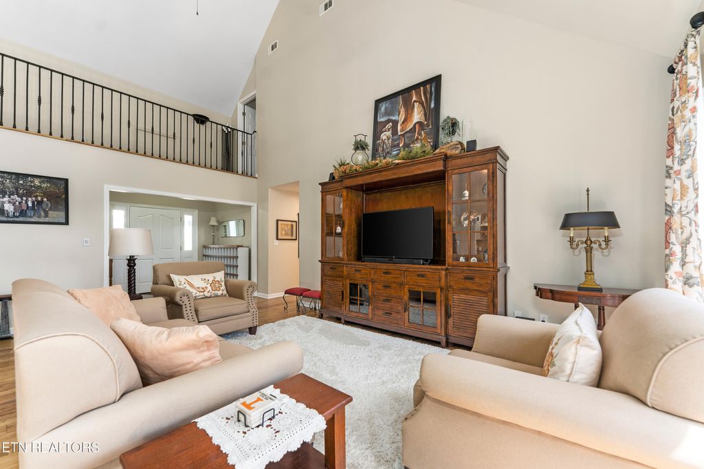 Photo of 3343 Bentwood Drive, Kodak, TN 37764 (MLS # 1315452)