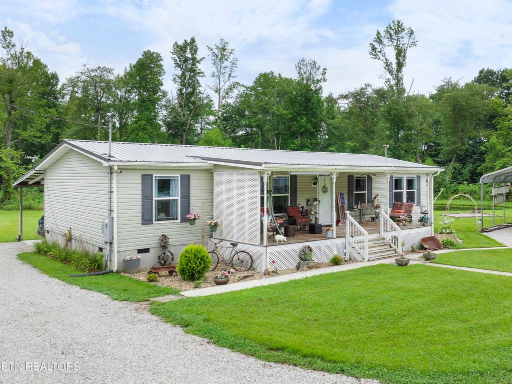 Photo of 5273 White Oak Rd, Duff, TN 37729 (MLS # 1311360)