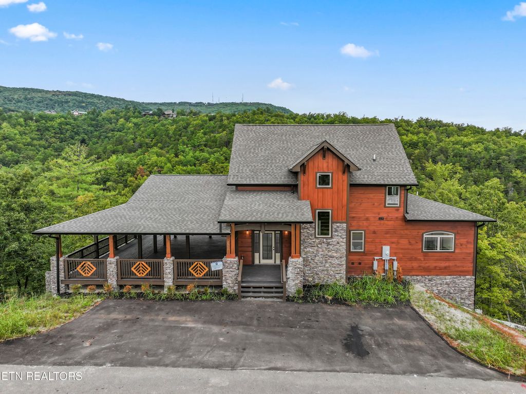 Photo of 2359 Mimosa Drive, Sevierville, TN 37862 (MLS # 1319803)