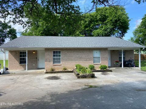 Photo of 825827 Foch St, Maryville, TN 37801 (MLS # 1342219)