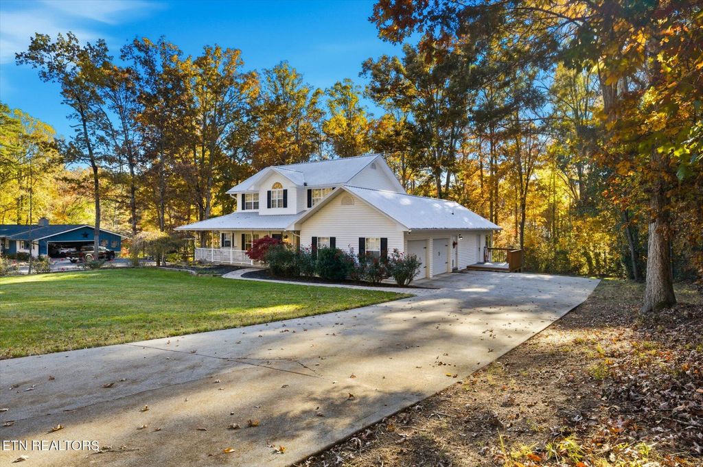 Photo of 1417 Peach Tree St, Sevierville, TN 37862 (MLS # 1321065)