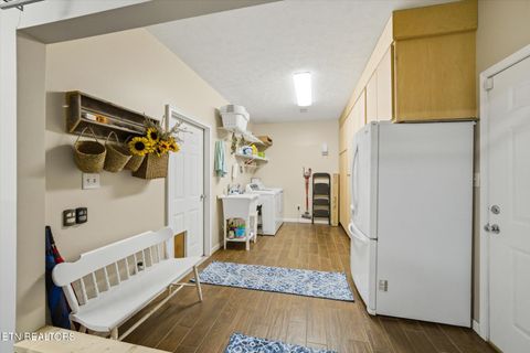 Tiny photo for 1417 Peach Tree St, Sevierville, TN 37862 (MLS # 1321065)