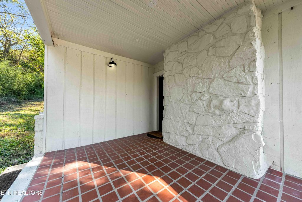 Photo of 1441 Roberson Springs Rd, Loudon, TN 37774 (MLS # 1318661)