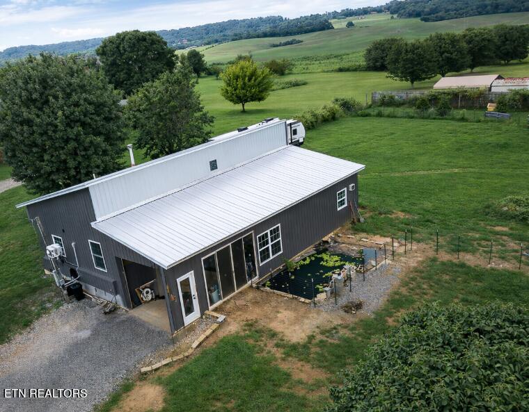 235 Hillcrest Rd