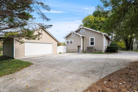 Tiny photo for 1117 Craig Rd, Knoxville, TN 37919 (MLS # 1359309)