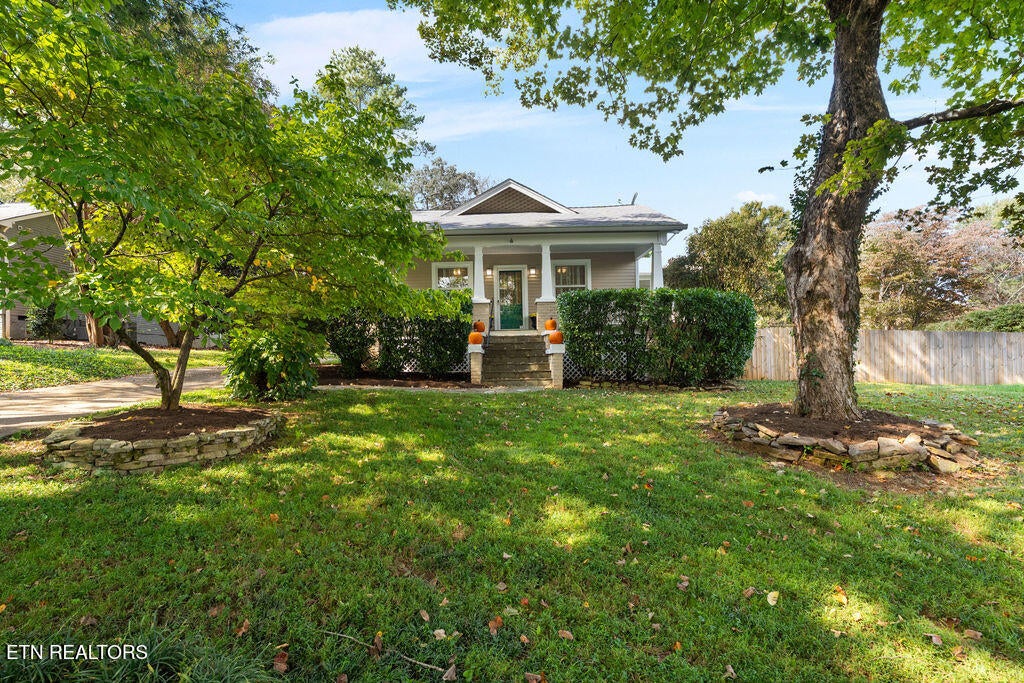 Photo of 1117 Craig Rd, Knoxville, TN 37919 (MLS # 1359309)
