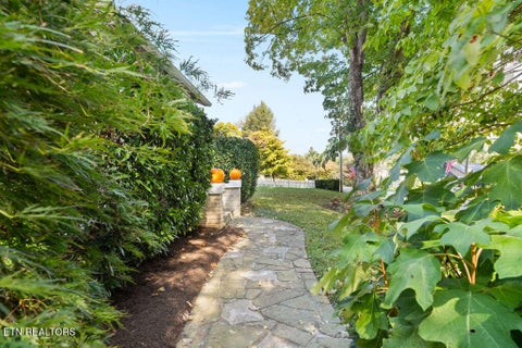 Tiny photo for 1117 Craig Rd, Knoxville, TN 37919 (MLS # 1359309)