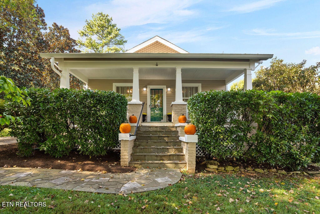 Photo of 1117 Craig Rd, Knoxville, TN 37919 (MLS # 1359309)
