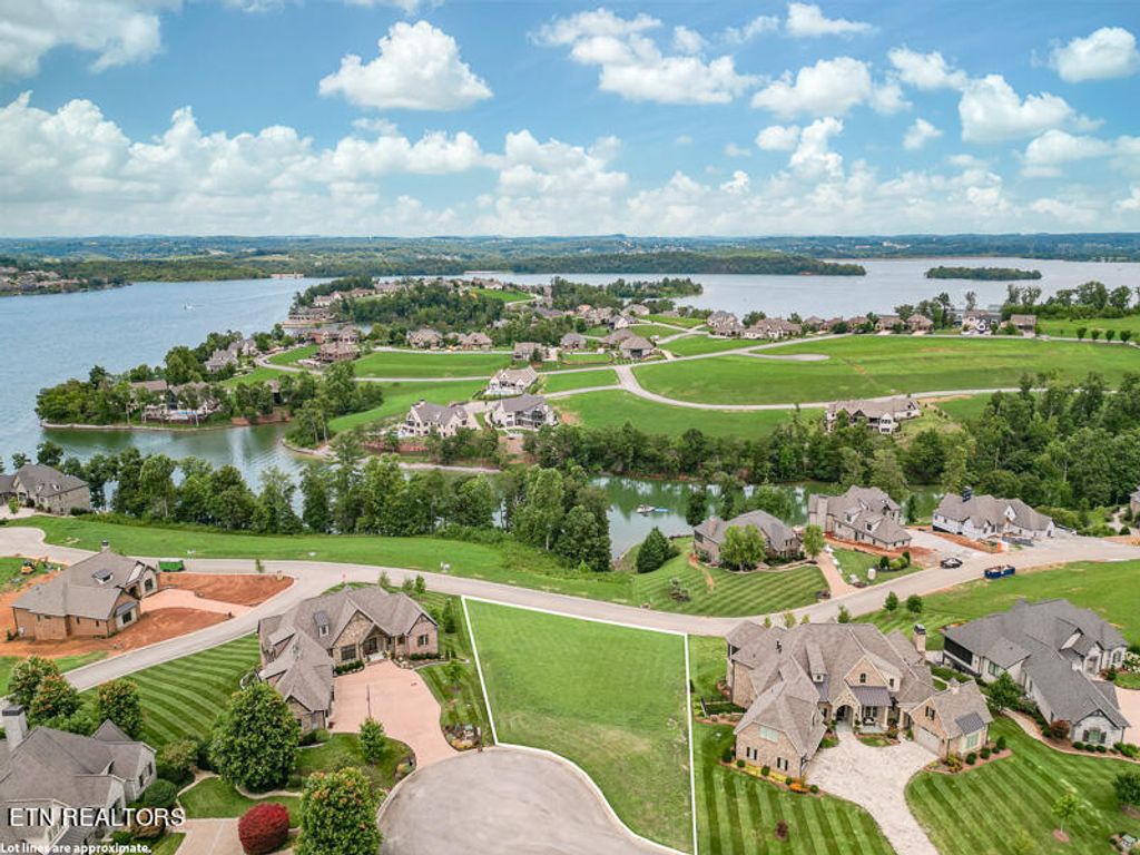 Photo of 962 Commodore Drive, Lenoir City, TN 37772 (MLS # 1272012)