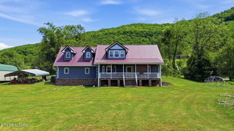 Photo of 439 Brahma Lane, Pioneer, TN 37847 (MLS # 1339359)