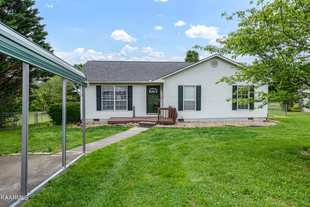 Photo of 285 Vernie Lee Rd, Friendsville, TN 37737 (MLS # 1227017)