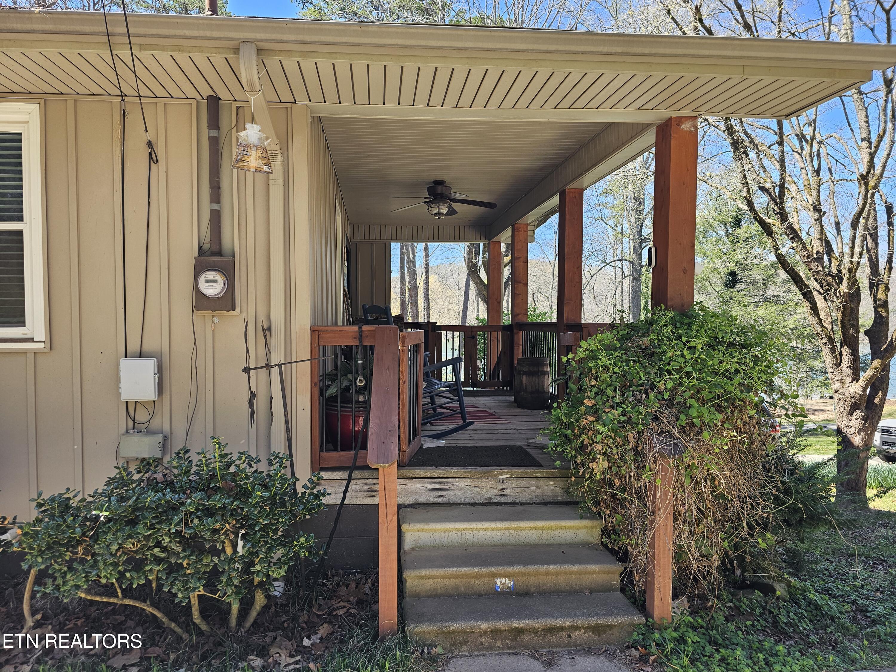 131 Shore Loop