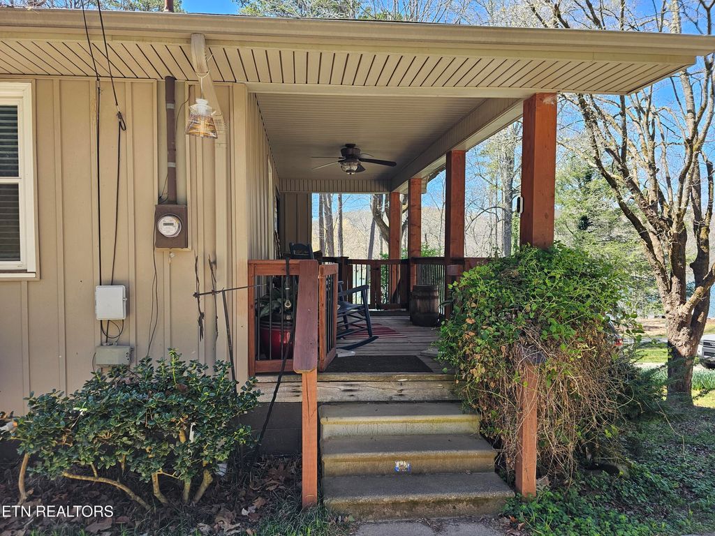 Photo of 131 Shore Loop, Andersonville, TN 37705 (MLS # 1344225)