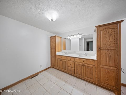 Tiny photo for 196 Ellis Rd, Kingston, TN 37763 (MLS # 1326348)