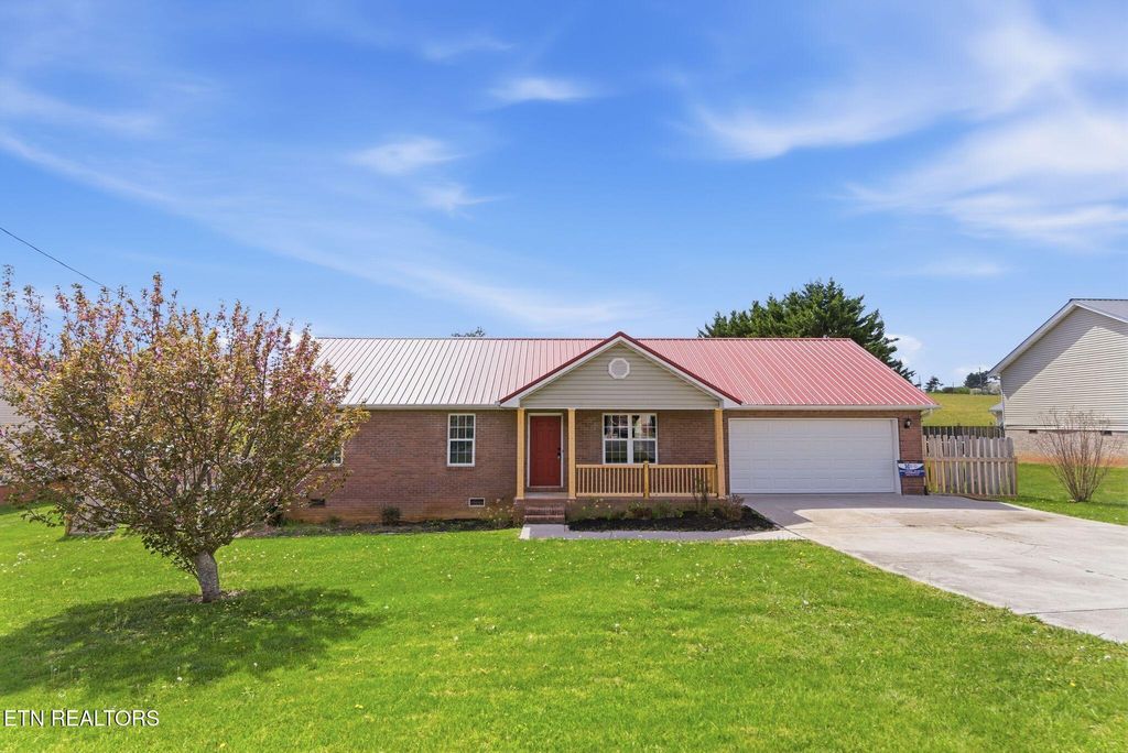 Photo of 226 Acorn Drive, Plainview, TN 37721 (MLS # 1335098)