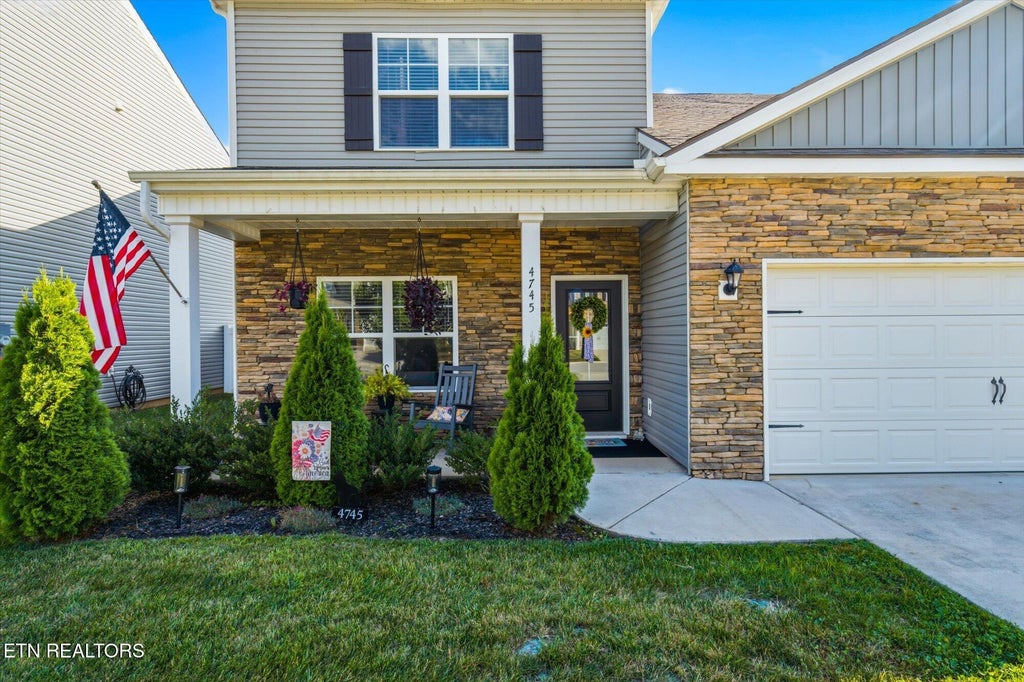 Photo of 4745 Willow Bluff Circle, Knoxville, TN 37914 (MLS # 1345467)