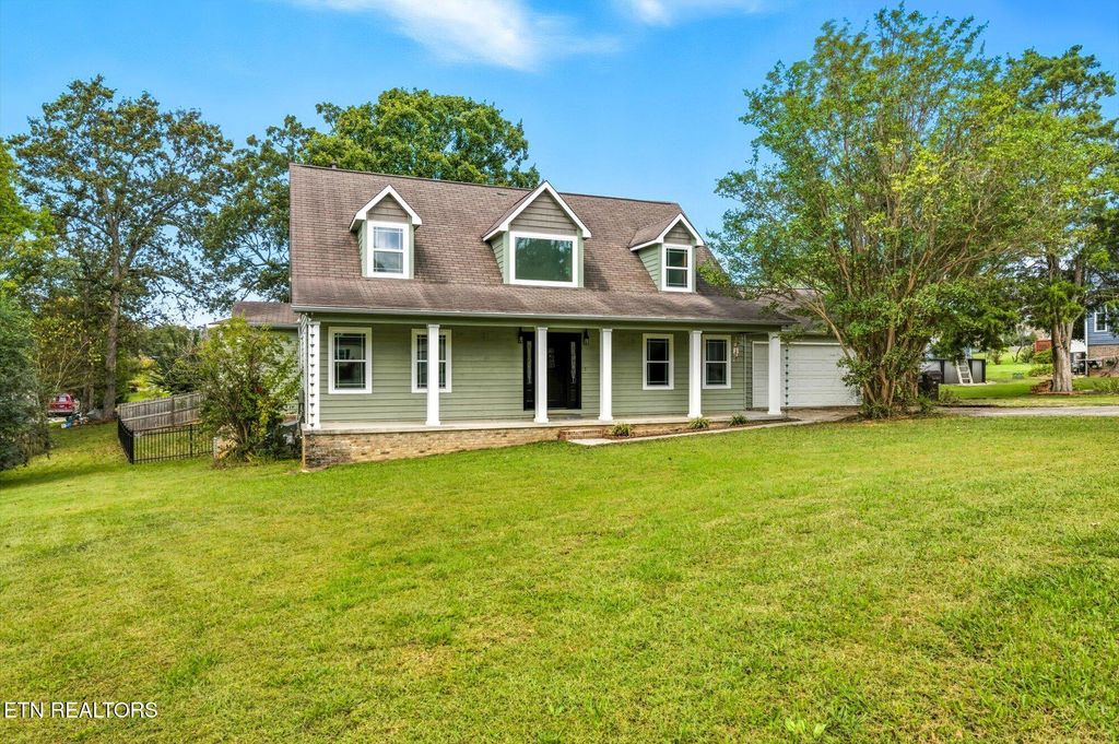 Photo of 5309 Gloucester Circle, Knoxville, TN 37918 (MLS # 1318435)