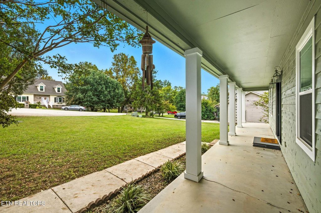 Photo of 5309 Gloucester Circle, Knoxville, TN 37918 (MLS # 1318435)